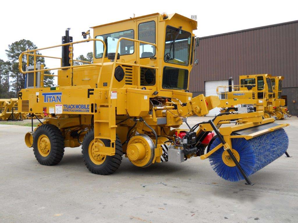 Titan Track Mobile, RoRo, Self-propelled Cargo Titan Track Mobile, RoRo, Self-propelled Cargo